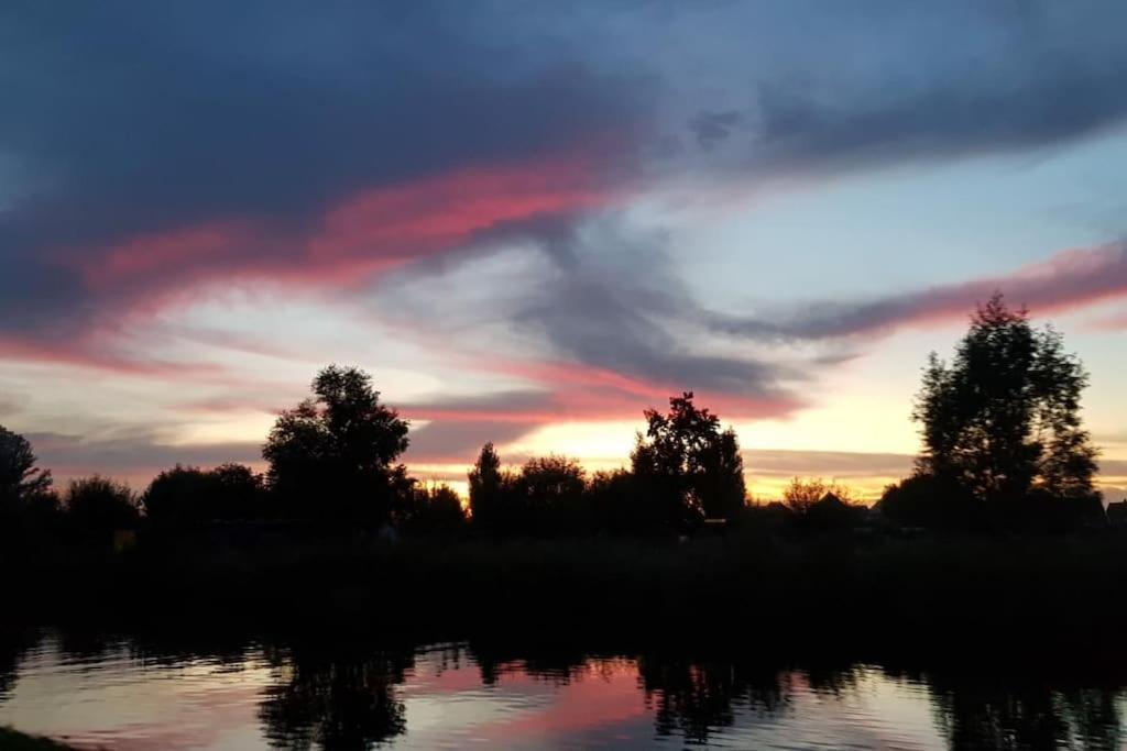 Out Of Amsterdam, River Apartment Close To City Broek in Waterland Exteriör bild